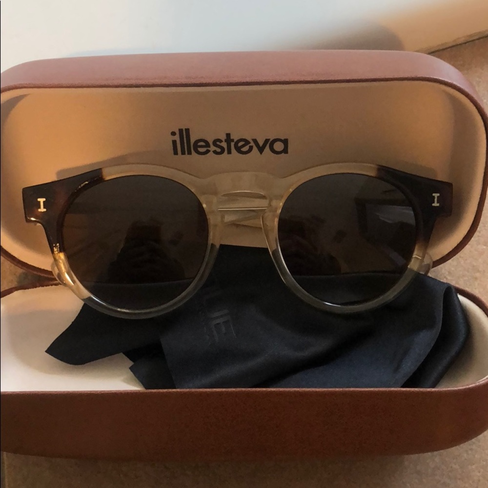 Illesteva sunglasses